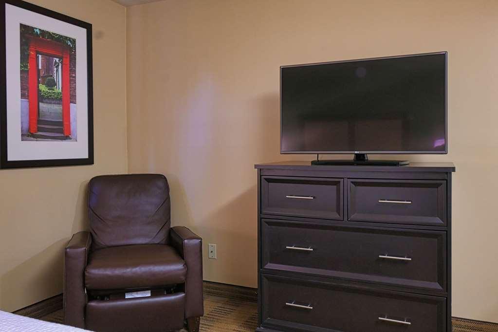 Suburban Studios Louisville East Phòng bức ảnh