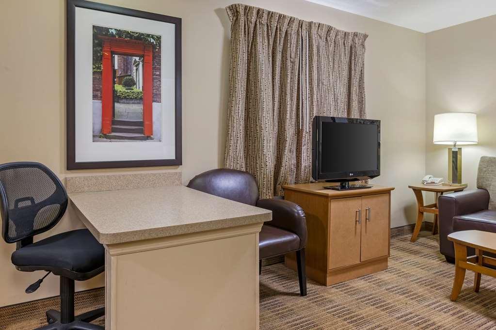 Suburban Studios Louisville East Phòng bức ảnh