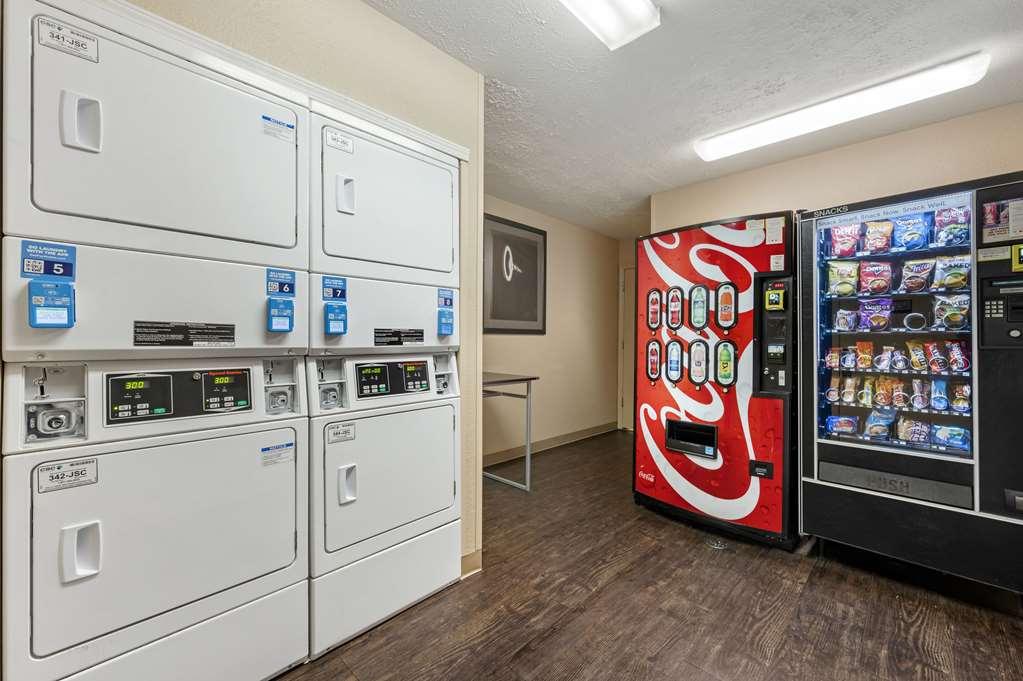 Suburban Studios Louisville East Tiện nghi bức ảnh